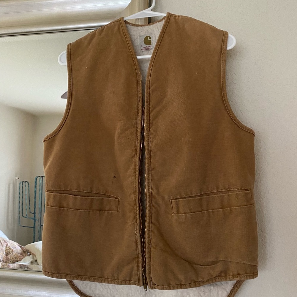 Small vintage sherpa lined canvas Carhartt vest.